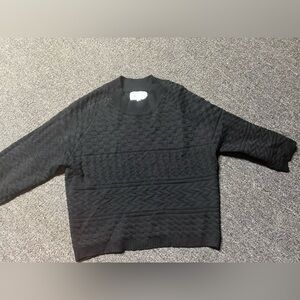 Kendall and Kyle size medium cropped 3/4 sleeve sweater